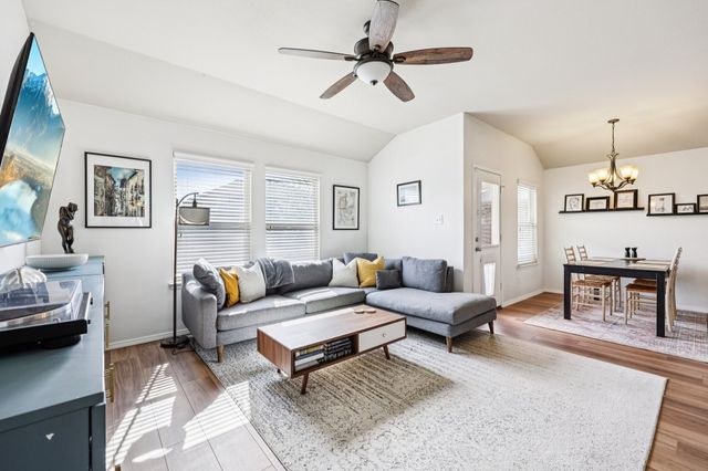 1305 Savannah Ridge Drive, Princeton, TX 75407