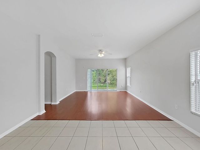 9541 CYPRESS HARBOR DRIVE, Gibsonton, FL 33534