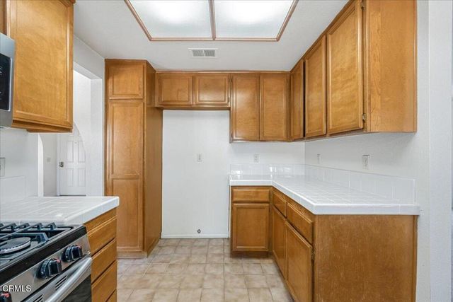 38350 San Mateo Avenue, Palmdale, CA 93551