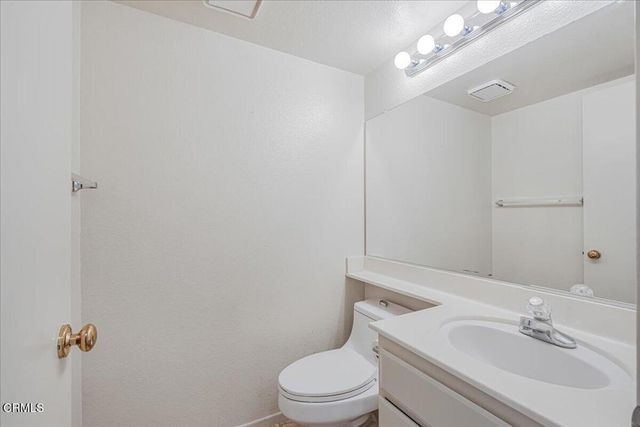 38350 San Mateo Avenue, Palmdale, CA 93551