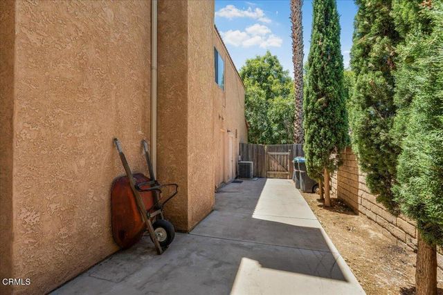 38350 San Mateo Avenue, Palmdale, CA 93551