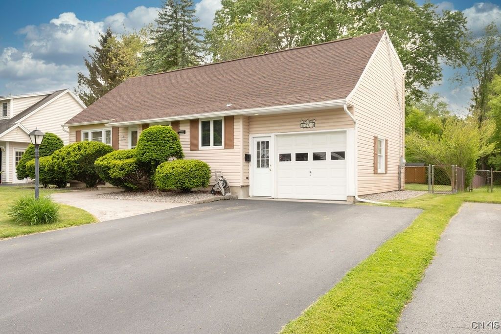 200 Forest Drive, Cicero, NY 13212