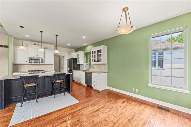 11708 DELAVAN Avenue, Kansas City, KS 66109