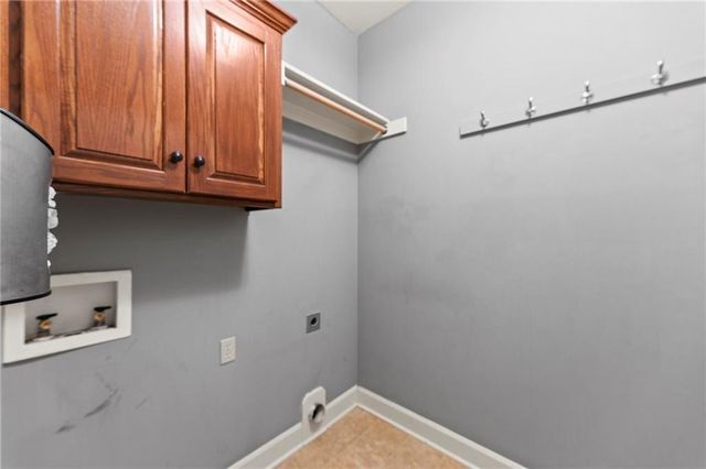 11708 DELAVAN Avenue, Kansas City, KS 66109