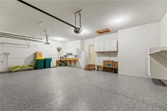 11708 DELAVAN Avenue, Kansas City, KS 66109