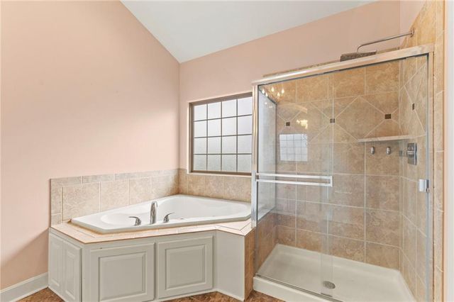 11708 DELAVAN Avenue, Kansas City, KS 66109