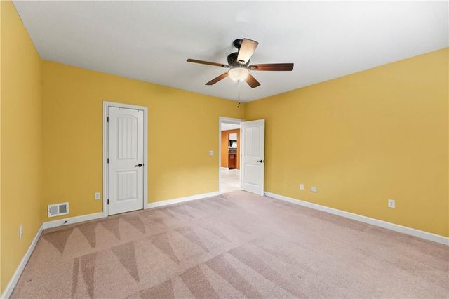 11708 DELAVAN Avenue, Kansas City, KS 66109