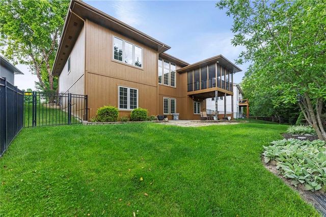 11708 DELAVAN Avenue, Kansas City, KS 66109