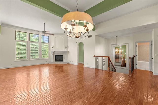 11708 DELAVAN Avenue, Kansas City, KS 66109
