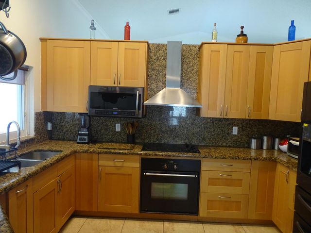 10144 NW 23rd Court, Coral Springs, FL 33065