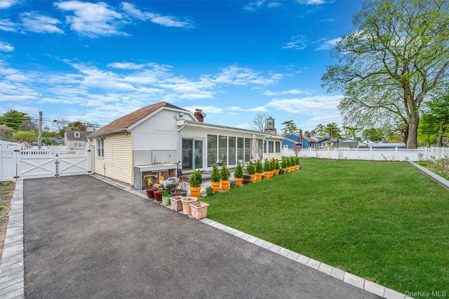 122 McKinley Street, Brentwood, NY 11717