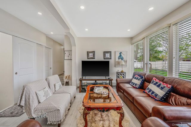 122 McKinley Street, Brentwood, NY 11717