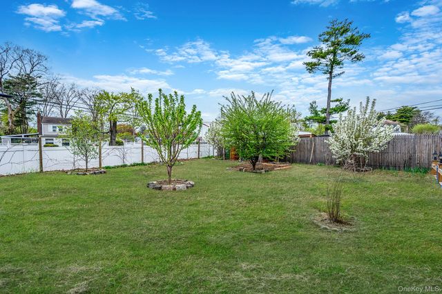 122 McKinley Street, Brentwood, NY 11717