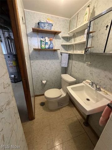 3846 E 365th Street, Willoughby, OH 44094