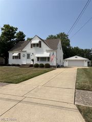 3846 E 365th Street, Willoughby, OH 44094