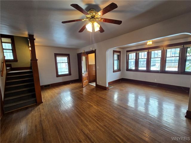 137 Commonwealth Avenue, Buffalo, NY 14216