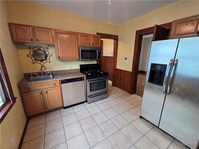 137 Commonwealth Avenue, Buffalo, NY 14216