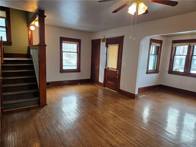 137 Commonwealth Avenue, Buffalo, NY 14216