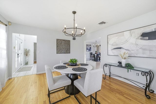 5 Stanley Ter, Saugus, MA 01906