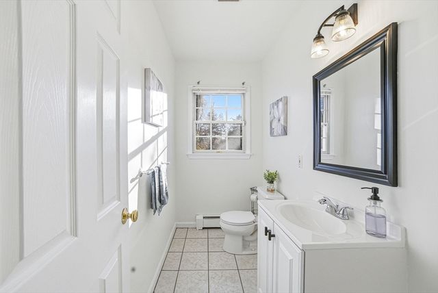 5 Stanley Ter, Saugus, MA 01906