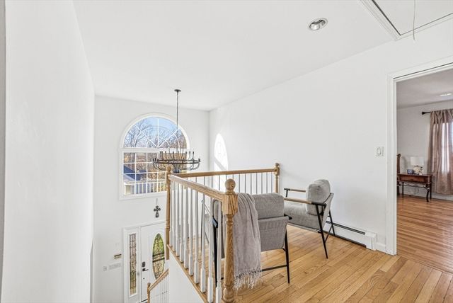 5 Stanley Ter, Saugus, MA 01906