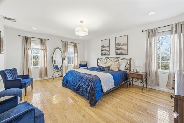 5 Stanley Ter, Saugus, MA 01906