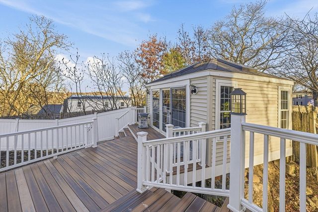 5 Stanley Ter, Saugus, MA 01906