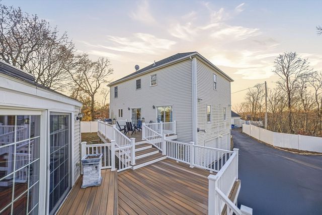 5 Stanley Ter, Saugus, MA 01906