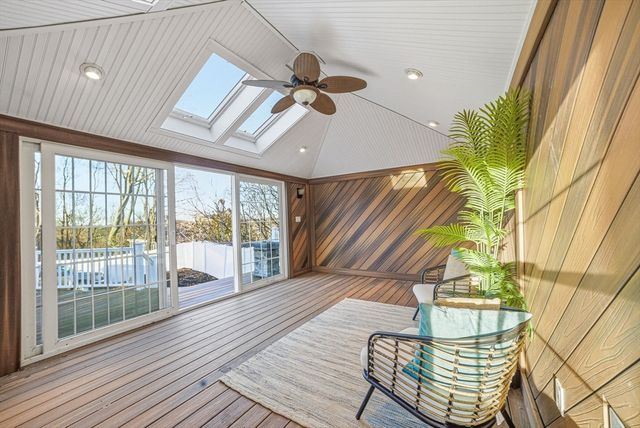 5 Stanley Ter, Saugus, MA 01906