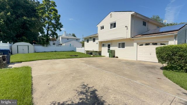 103 IRIS DRIVE, Neptune, NJ 07753