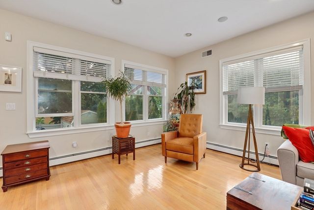 13 Essex St 2, Lynn, MA 01902