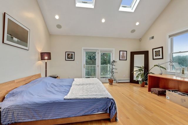 13 Essex St 2, Lynn, MA 01902