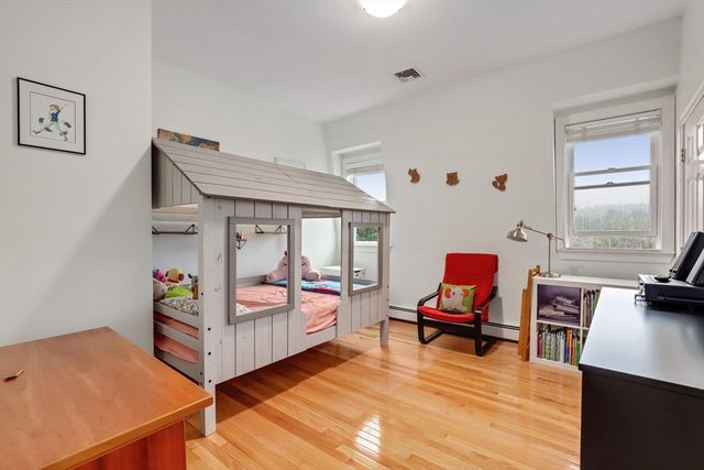 13 Essex St 2, Lynn, MA 01902