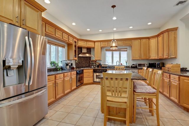 13 Essex St 2, Lynn, MA 01902