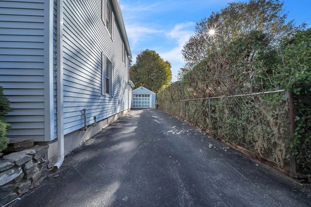 36 England Ave, Fitchburg, MA 01420