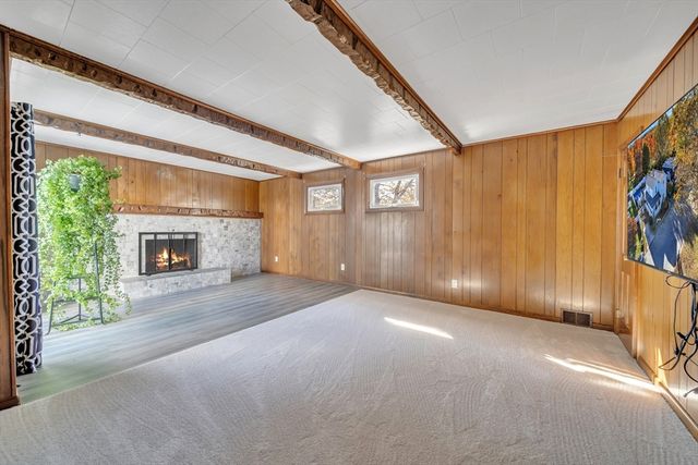 36 England Ave, Fitchburg, MA 01420