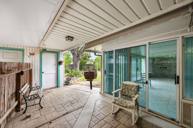 10906 Chevy Chase Drive, Houston, TX 77042