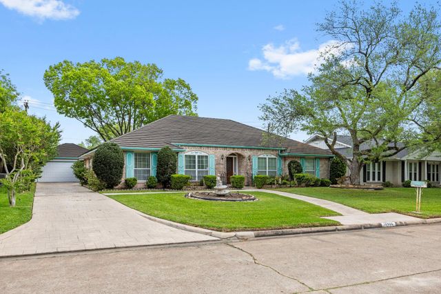 10906 Chevy Chase Drive, Houston, TX 77042