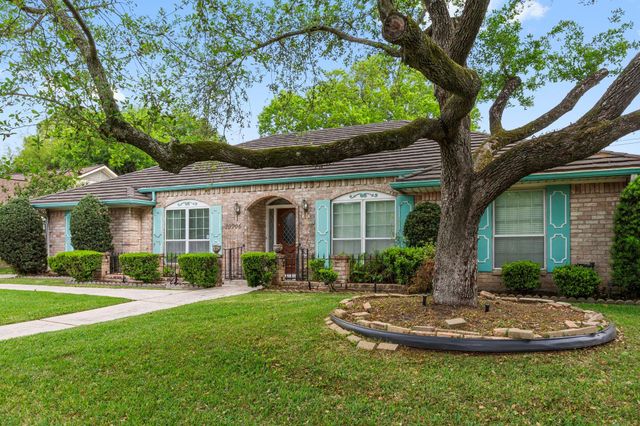 10906 Chevy Chase Drive, Houston, TX 77042