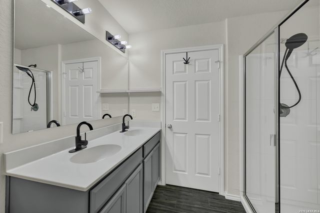 453 Nova Zembla, New Braunfels, TX 78130