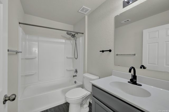 453 Nova Zembla, New Braunfels, TX 78130