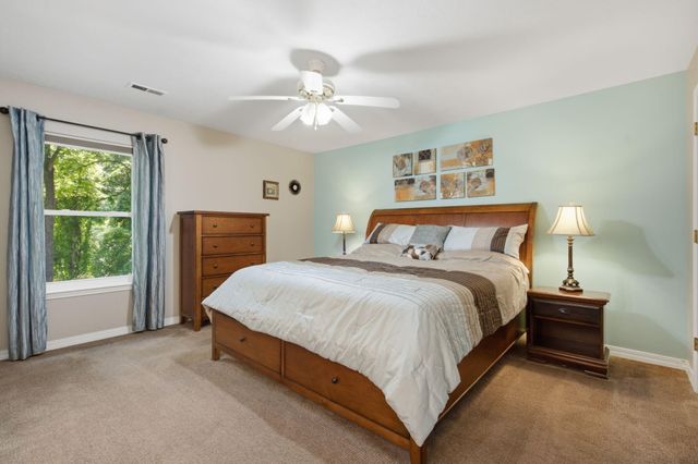 160 Starrville Lane, Reeds Spring, MO 65737