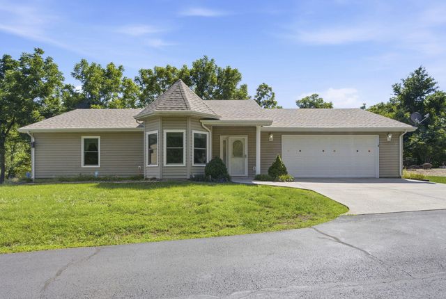160 Starrville Lane, Reeds Spring, MO 65737
