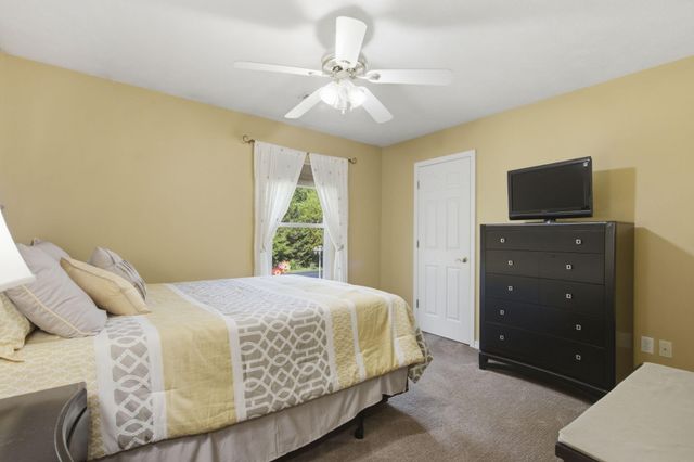 160 Starrville Lane, Reeds Spring, MO 65737
