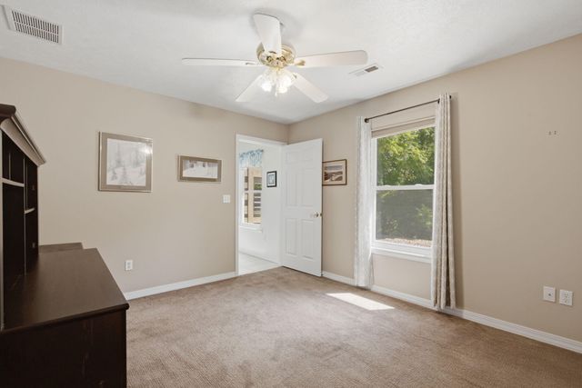 160 Starrville Lane, Reeds Spring, MO 65737