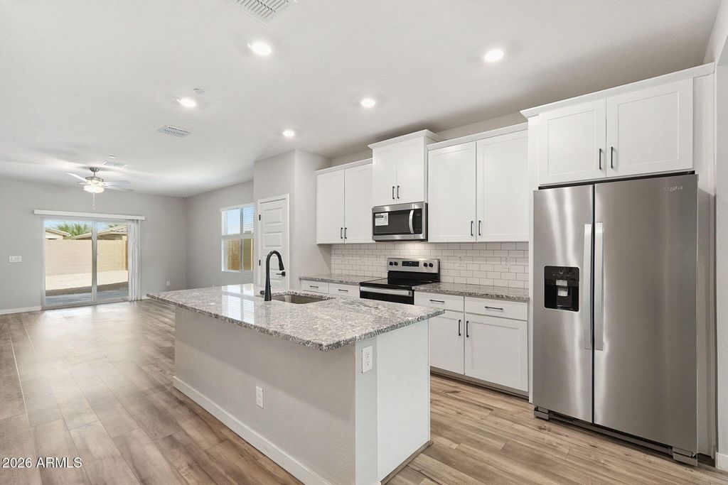 11482 W Camden Drive, Youngtown, AZ 85363 — photo 4