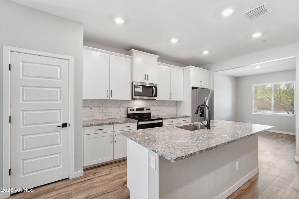 11482 W Camden Drive, Youngtown, AZ 85363 — photo 5