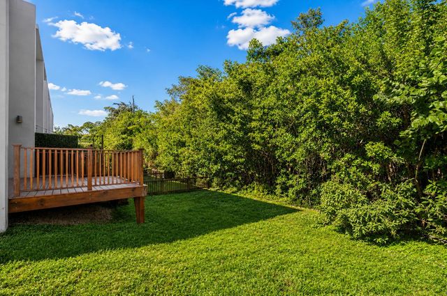 2461 NE 135th Street, North Miami, FL 33181