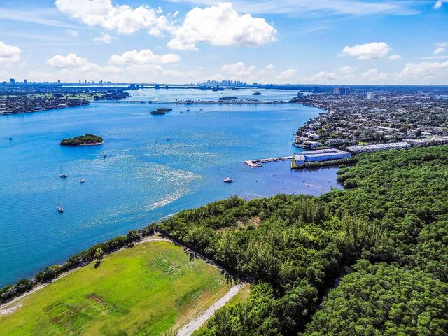 2461 NE 135th Street, North Miami, FL 33181