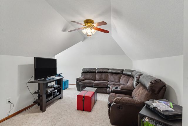 19600 W Avenue, Dallas Center, IA 50063